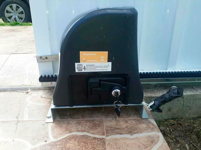 Solução de Problemas Elétricos em Portões Automáticos: O Compromisso da Portões Assisteck com a Segurança e Eficiência